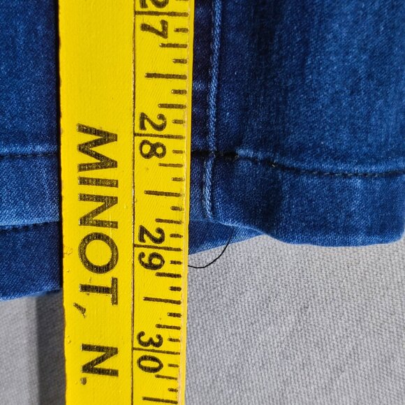 Kenneth Cole Reaction jeans women's size 14 dark wash blue skinny straight leg - Picture 12 of 14